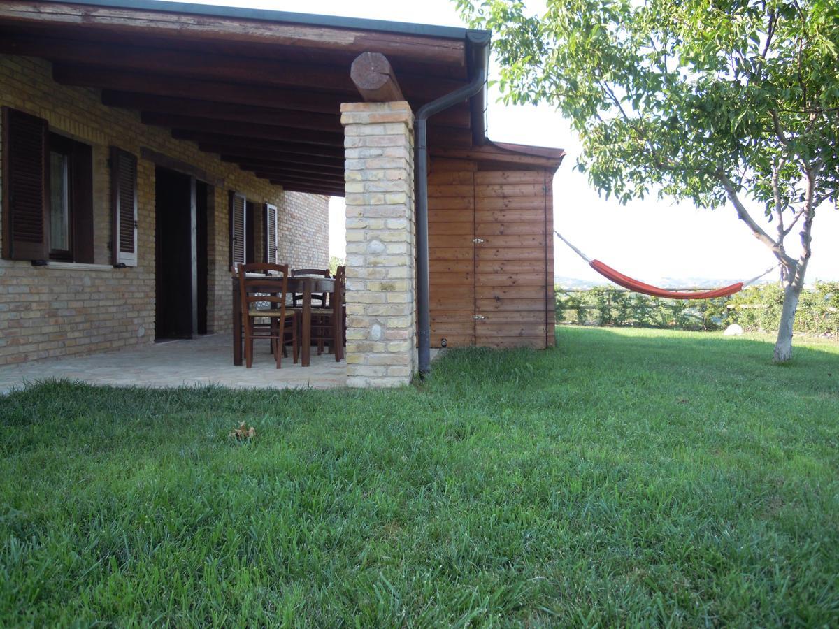 Agriturismo Piccolo Albero Loreto Aprutino Exterior photo